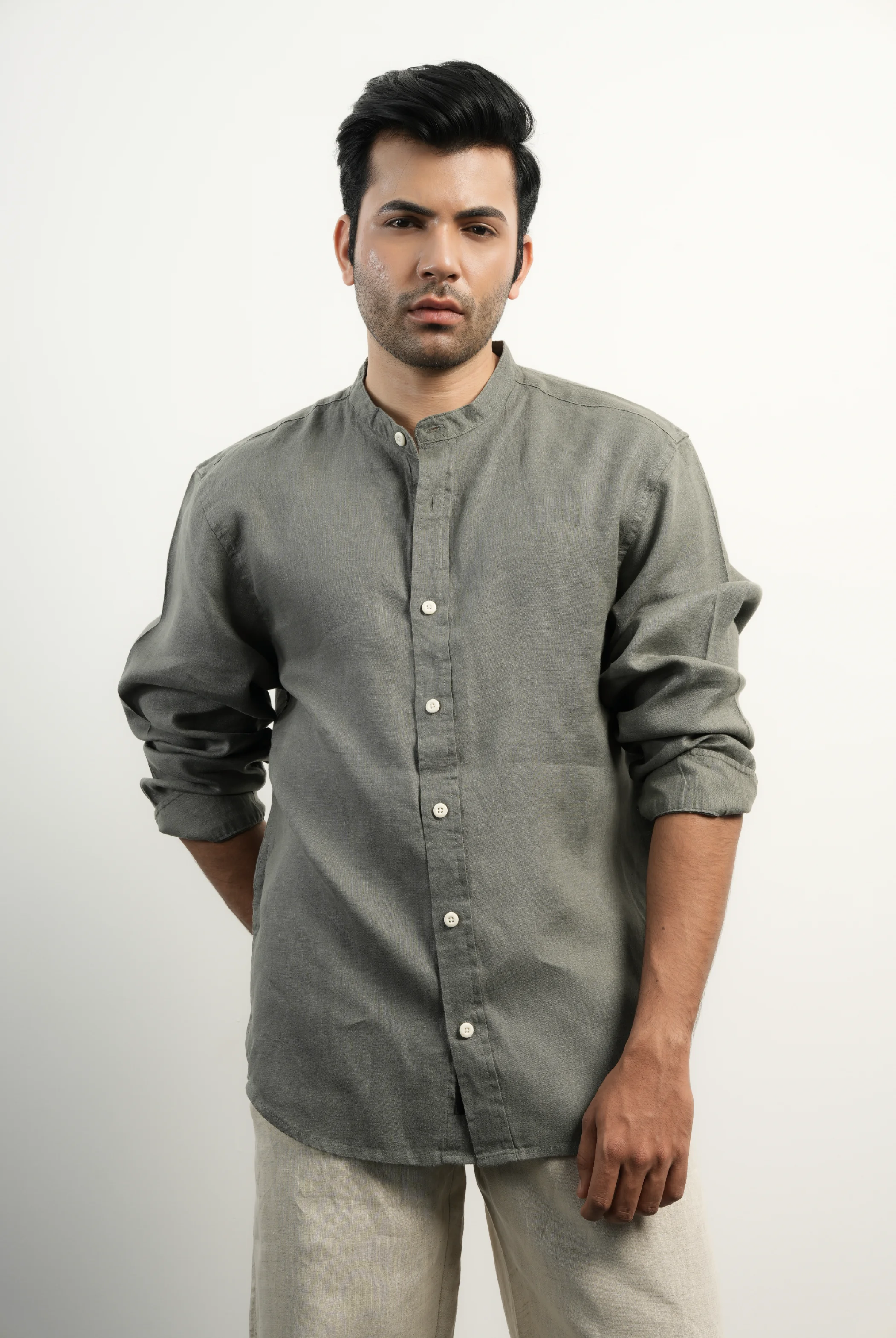 RELAXED FIT 100% LINEN SHIRT