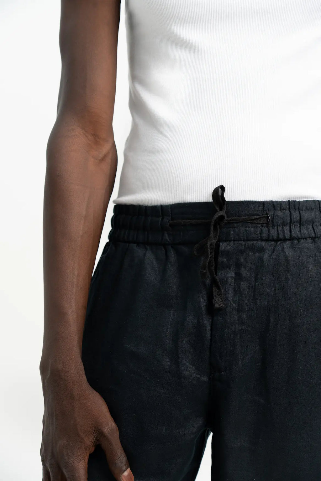 VELAIR LINEN BLACK TROUSERS