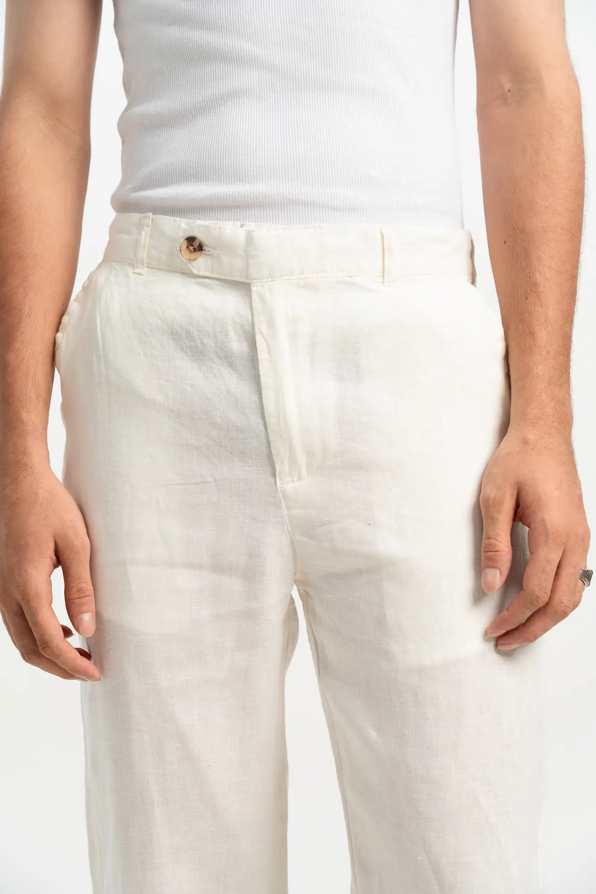 VELAIR LINEN OFF WHITE BUCKLE UP PANTS