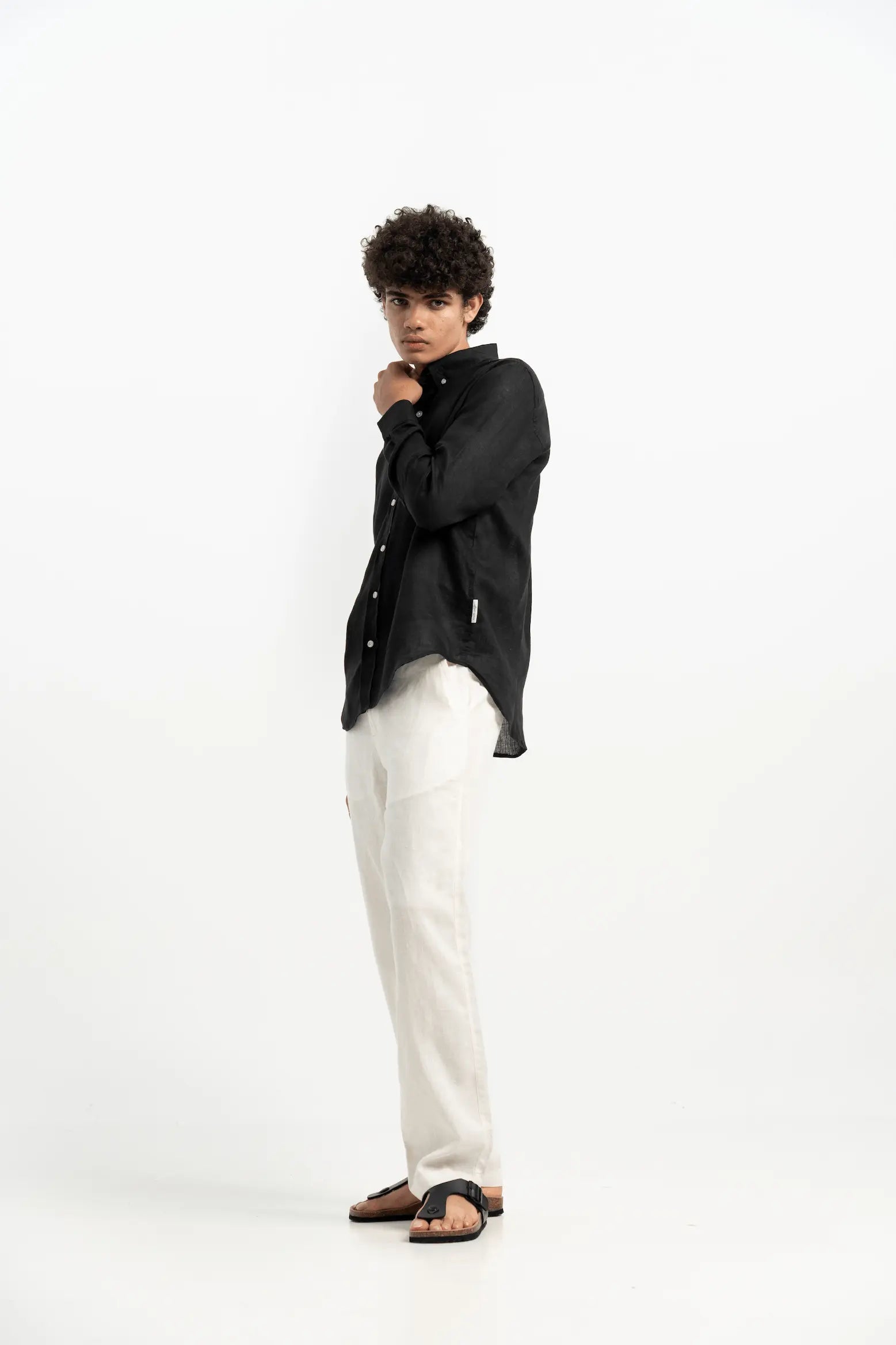 VELAIR LINEN BLACK SHIRT